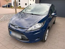 Blau Gebraucht 2010 Ford Fiesta Kleinwagen | 4.190 €