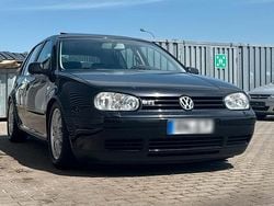 Schwarz Gebraucht 2000 VW Golf IV GTI Kleinwagen | 3.250 €