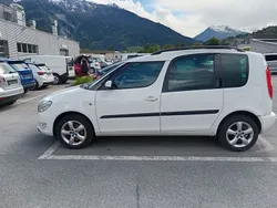 Weiß Gebraucht 2012 Skoda Roomster Active Kombi | 1.599 € (Guter Preis)