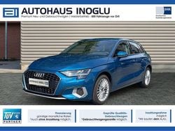 Blau atollblau metallic (metallic) Gebraucht 2023 Audi A3 Sportback Ambiente Limousine | 29.280 € (Superpreis)