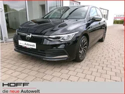 Schwarz Gebraucht 2024 VW Golf VIII Move Limousine | 24.875 € (Fairer Preis)