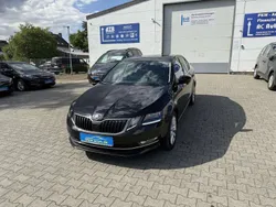 Schwarzmagic perleffekt Gebraucht 2019 Skoda Octavia Style Limousine | 15.990 € (Fairer Preis)