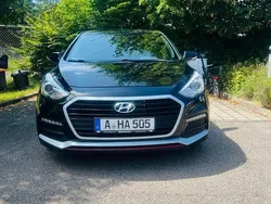 Schwarz Gebraucht 2016 Hyundai i30 Turbo Limousine | 10.700 € (Fairer Preis)