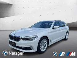 Weiss Gebraucht 2020 BMW 520 Luxury Line Kombi | 29.900 € (Fairer Preis)
