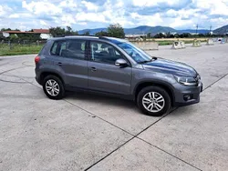 Grau Gebraucht 2016 VW Tiguan Trendline SUV | 11.800 € (Guter Preis)