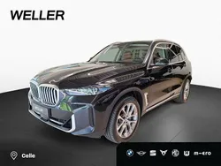 Black sapphire (schwarz) Gebraucht 2024 BMW X5 Sport Line SUV | 77.950 €