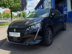 Lackierung schwarz perla Gebraucht 2021 Peugeot e-208 Allure Kleinwagen | 15.790 € (Fairer Preis)