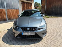 Grau Gebraucht 2016 Cupra Leon Limousine | 15.400 € (Fairer Preis)