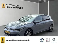 Grau Gebraucht 2021 VW Golf VIII Active Limousine | 20.222 € (Fairer Preis)