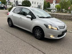 Silber Gebraucht 2010 Toyota Auris Limousine | 3.700 € (Guter Preis)