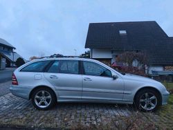 Grau Gebraucht 2005 Mercedes C180 Kombi | 2.500 € (Fairer Preis)