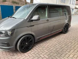 Grau Gebraucht 2017 VW T6 Van | 29.990 € (Teuer)