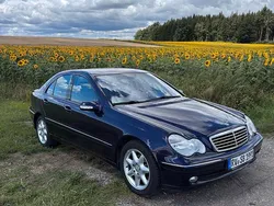 Andere außenfarben Gebraucht 2002 Mercedes C220 Limousine | 4.050 € (Etwas zu teuer)