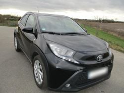 Schwarz Gebraucht 2022 Toyota Aygo X-play Kleinwagen | 13.150 € (Fairer Preis)