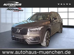 Grau Gebraucht 2023 Volvo XC90 Ultimate SUV | 60.990 € (Etwas zu teuer)