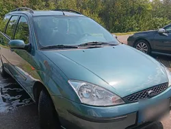 Grün Gebraucht 2003 Ford Focus Kombi | 1.200 €