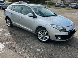 Silber Gebraucht 2012 Renault Mégane III Dynamique Limousine | 2.800 € (Superpreis)