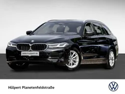 Black sapphire metallic Gebraucht 2020 BMW 520 Kombi | 32.145 € (Fairer Preis)