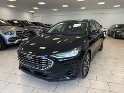 Schwarz obsidianschwarz metallic Gebraucht 2023 Ford Focus Titanium Kombi | 21.500 € (Guter Preis)