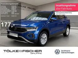 Blau Gebraucht 2024 VW T-Roc Life SUV | 28.829 € (Guter Preis)