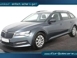 Grau Gebraucht 2021 Skoda Superb Kombi | 20.400 € (Guter Preis)