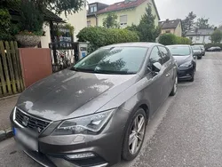 Grau Gebraucht 2017 Seat Leon FR Limousine | 12.999 € (Teuer)