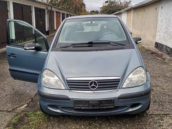 Blau Gebraucht 2003 Mercedes A160 Kleinwagen | 500 € (Guter Preis)