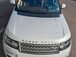 Weiß Gebraucht 2016 Land Rover Range Rover Vogue SUV | 27.500 €