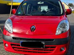 Rot Gebraucht 2011 Renault Kangoo Van / Kleinbus | 7.200 € (Etwas zu teuer)