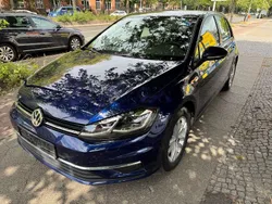 Blau Gebraucht 2019 VW Golf VII Comfortline Limousine | 14.888 € (Fairer Preis)
