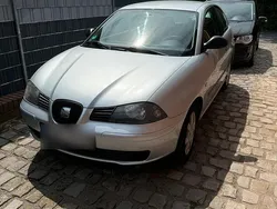 Silber Gebraucht 2005 Seat Ibiza Kleinwagen | 1.200 € (Etwas zu teuer)