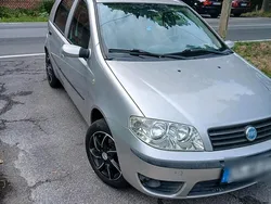 Grau Gebraucht 2005 Fiat Punto Kleinwagen | 1.449 € (Fairer Preis)