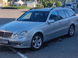 Grau Gebraucht 2004 Mercedes E220 Avantgarde Kombi | 3.100 € (Etwas zu teuer)