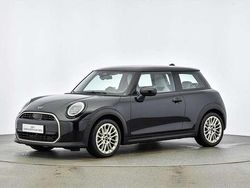 Schwarz Gebraucht 2024 Mini Cooper Favoured Kleinwagen | 26.552 € (Fairer Preis)