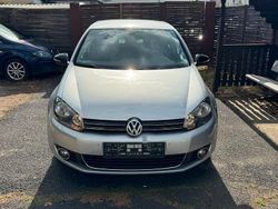 Reflexsilber Gebraucht 2012 VW Golf VI Style Limousine | 9.999 € (Etwas zu teuer)