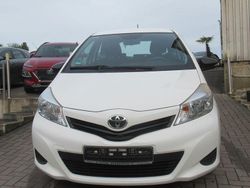 Weiß Gebraucht 2012 Toyota Yaris Cool Kleinwagen | 5.890 € (Fairer Preis)