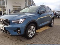 Blau Gebraucht 2024 Volvo XC40 Business Edition SUV | 39.981 € (Fairer Preis)