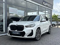 Mineralweiss Gebraucht 2023 BMW iX1 Performance SUV | 47.900 € (Teuer)