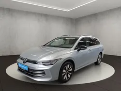 Silber Gebraucht 2024 VW Golf VIII Goal Kombi | 32.700 € (Superpreis)