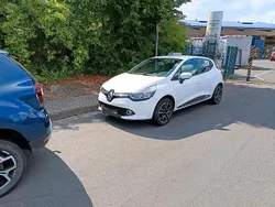 Weiß Gebraucht 2015 Renault Clio IV Kleinwagen | 4.900 € (Guter Preis)