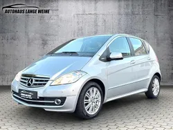 Silber Gebraucht 2010 Mercedes A180 Kleinwagen | 13.900 €