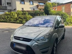 Grau Gebraucht 2010 Ford S-MAX S Van / Kleinbus | 4.200 €