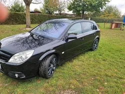 Schwarz Gebraucht 2025 Opel Signum Kombi | 3.500 € (Guter Preis)