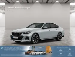 Grau Gebraucht 2024 BMW i5 M Sport Limousine | 66.906 €