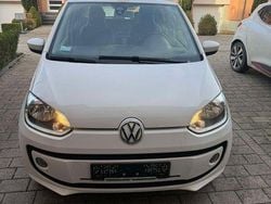 Weiß Gebraucht 2016 VW up! Kleinwagen | 4.800 € (Guter Preis)