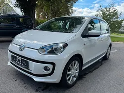 Weiß Gebraucht 2015 VW up! move up! Kleinwagen | 6.300 € (Etwas zu teuer)