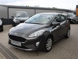 Grau Gebraucht 2018 Ford Fiesta Cool & Connect Kleinwagen | 10.600 € (Fairer Preis)