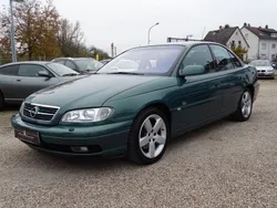 Grün Gebraucht 2001 Opel Omega Design Edition Limousine | 6.250 €