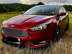 Rot Gebraucht 2018 Ford Focus Limousine | 13.900 € (Fairer Preis)