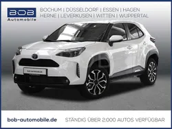 Weiß Gebraucht 2024 Toyota Yaris Cross Team SUV | 24.777 € (Guter Preis)